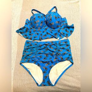 Torrid blue & white pineapple high waisted bikini